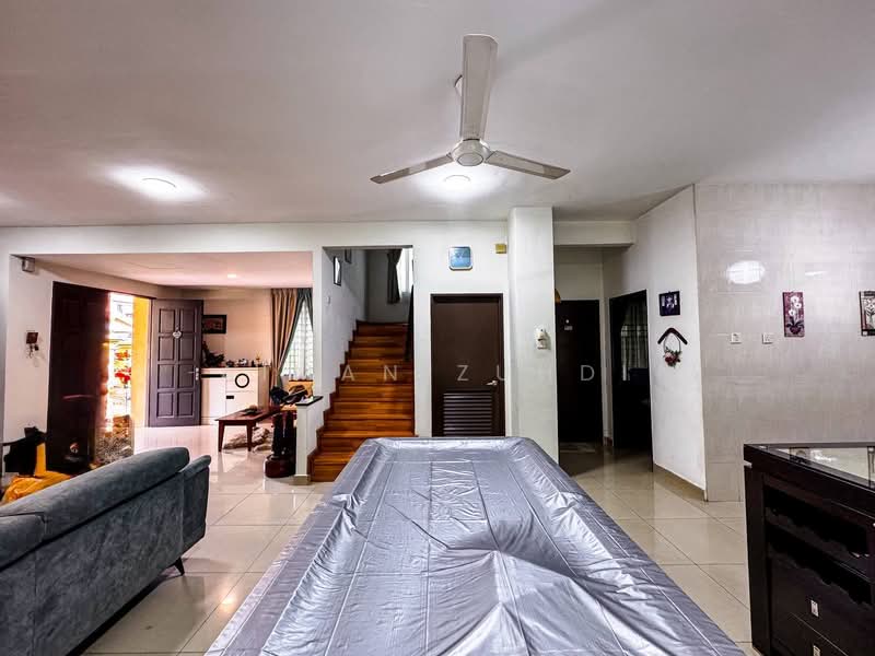 Bungalow for Sale in Klang (Selangor) - AIMAN ZUHDI - Living Room - PropertyGuru.com.my