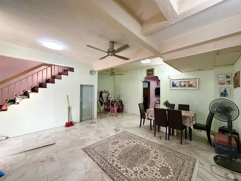 Bandar Puncak Alam untuk Untuk Dijual - RM 418,000, Feb 2026 - Living Room - PropertyGuru.com.my