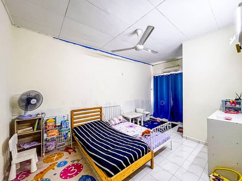 2-storey Terraced House for Sale in Kajang (Selangor) - AIMAN ZUHDI - Bedroom - PropertyGuru.com.my