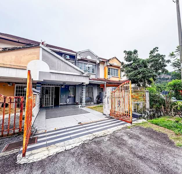 2-storey Terraced House for Sale in Kajang (Selangor) - AIMAN ZUHDI - Exterior - PropertyGuru.com.my