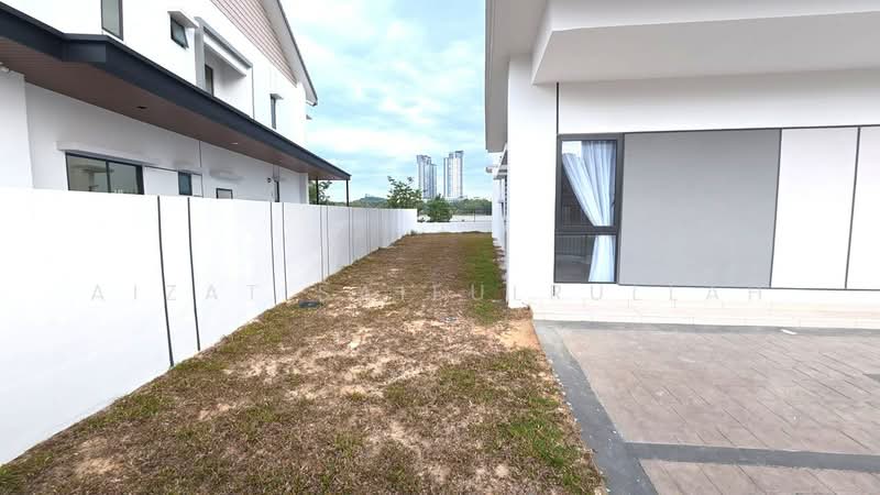 Semi-Detached House for Rent in Cyber 10 (Cyberjaya) - Aizat Saifulrullah - Exterior - PropertyGuru.com.my