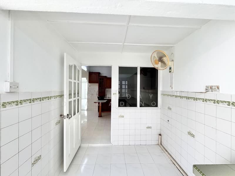 2-storey Terraced House for Sale in Usj 9 (Subang Jaya) - Noor Hidayah Mohamad Noor - Kitchen - PropertyGuru.com.my