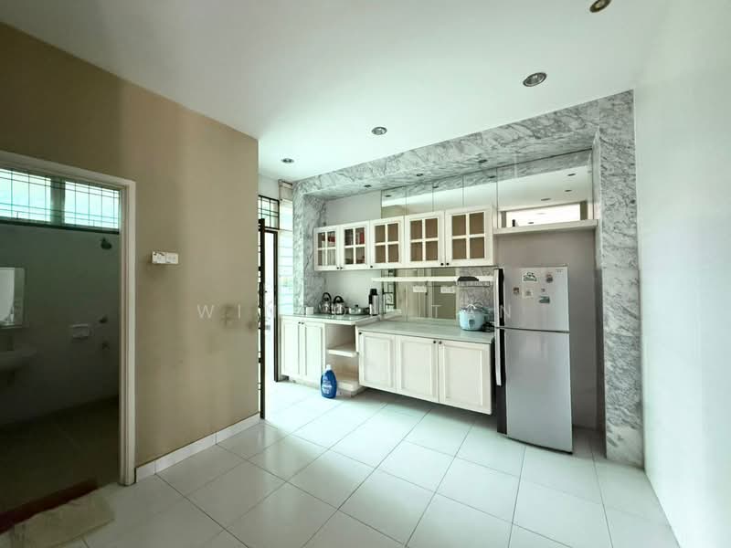 Taman Sri Pulai untuk Untuk Dijual - RM 568,000, Mac 2026 - Kitchen - PropertyGuru.com.my
