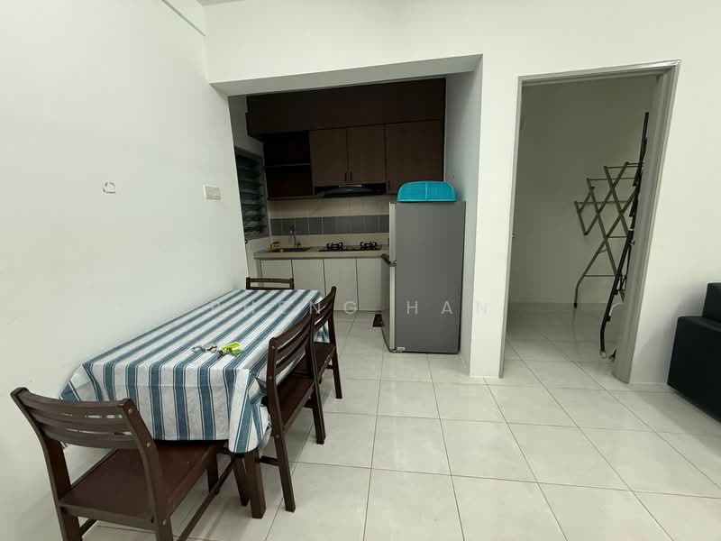Taman Bukit Erskine untuk Untuk Disewa - RM 1,100 /bulan, Feb 2026 - Kitchen - PropertyGuru.com.my