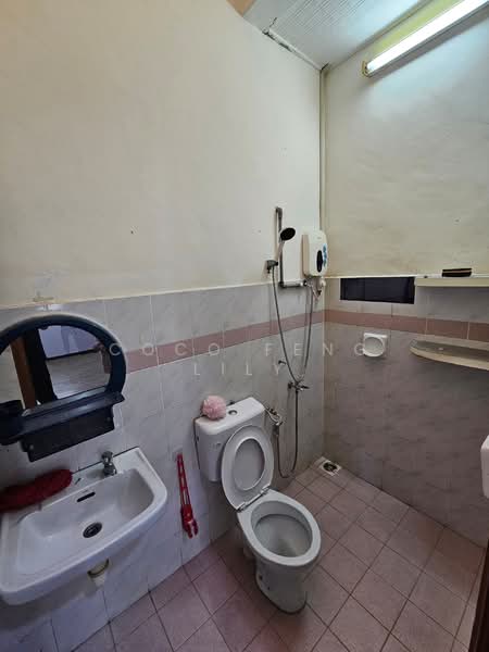 1-storey Terraced House for Sale in Taman Nusa Bestari 2 (Iskandar Puteri (Nusajaya)) - Coco Feng Lily - Bathroom - PropertyGuru.com.my