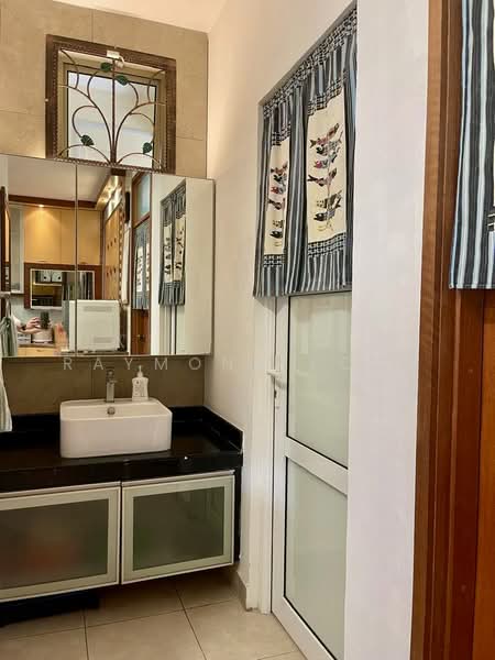 Semi-Detached House for Sale in Taman Impian Emas (Skudai) - Raymond Fong - Bathroom - PropertyGuru.com.my