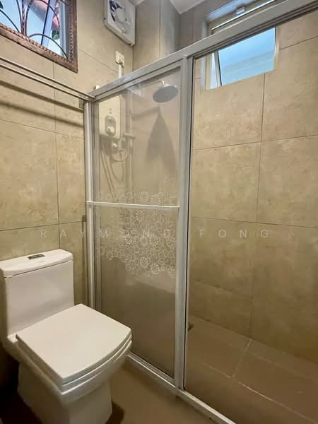 Semi-Detached House for Sale in Taman Impian Emas (Skudai) - Raymond Fong - Bathroom - PropertyGuru.com.my