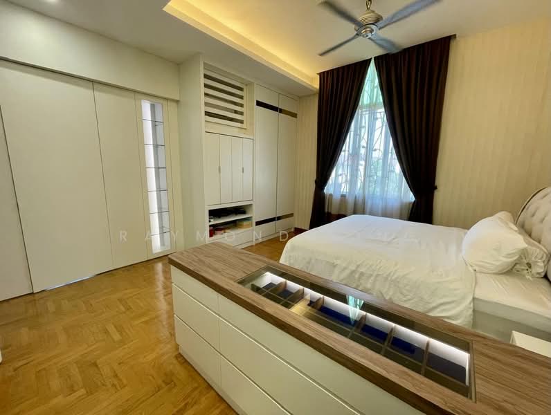 Semi-Detached House for Sale in Taman Impian Emas (Skudai) - Raymond Fong - Bedroom - PropertyGuru.com.my