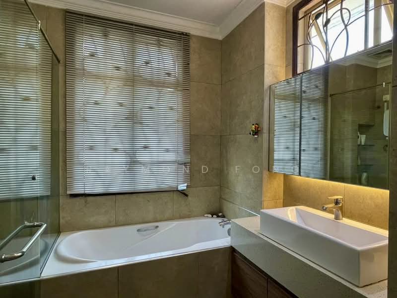 Semi-Detached House for Sale in Taman Impian Emas (Skudai) - Raymond Fong - Bathroom - PropertyGuru.com.my
