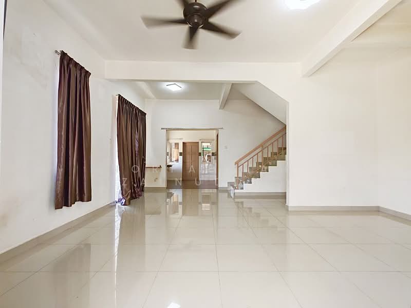 Bandar Saujana Utama untuk Untuk Dijual - RM 650,000, Mac 2026 - Living Room - PropertyGuru.com.my