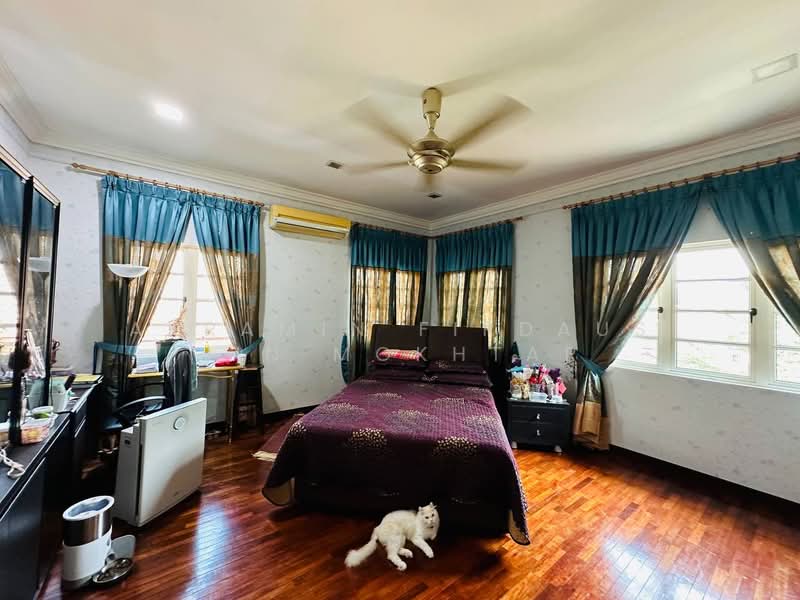 Bungalow for Sale in Ampang Jaya (Ampang) - Akramin Firdaus Bin Mokhtar - Bedroom - PropertyGuru.com.my