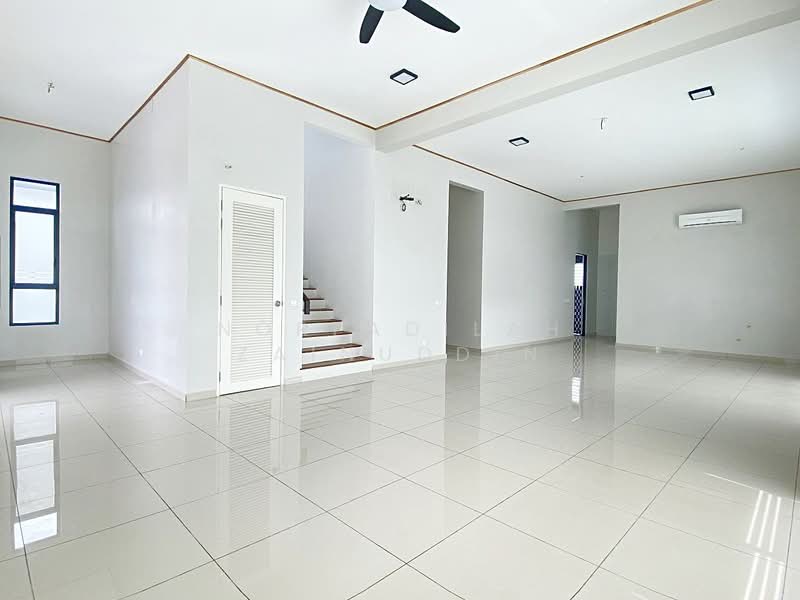 Bungalow for Sale in Kuala Selangor (Selangor) - NORFADILAH ZAINUDDIN - Living Room - PropertyGuru.com.my
