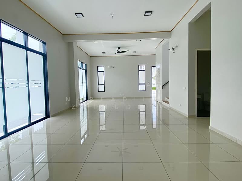 Bungalow for Sale in Kuala Selangor (Selangor) - NORFADILAH ZAINUDDIN - Living Room - PropertyGuru.com.my