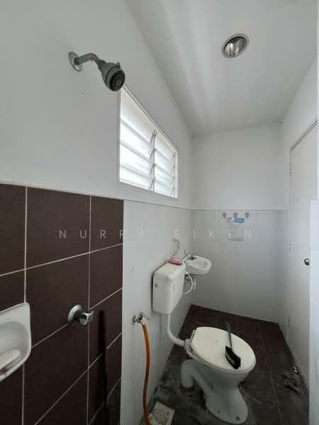 2-storey Terraced House for Sale in Jenjarom (Selangor) - Nurra Eikin - Bathroom - PropertyGuru.com.my