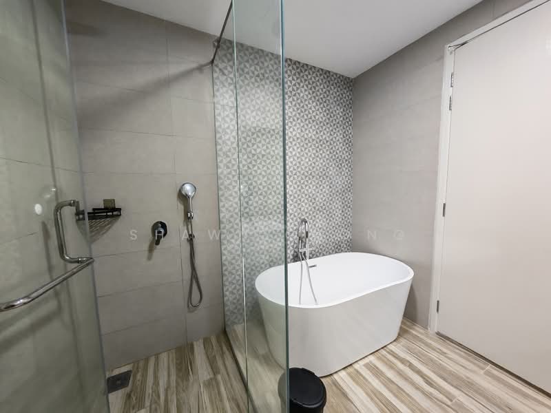 Servis Apartment untuk Disewa di Hampton Height Damansara - Shawn Chong - Bathroom - PropertyGuru.com.my