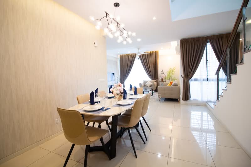 Service Residence for Sale at Tropical Villa - Key Ling - Dining Room - PropertyGuru.com.my