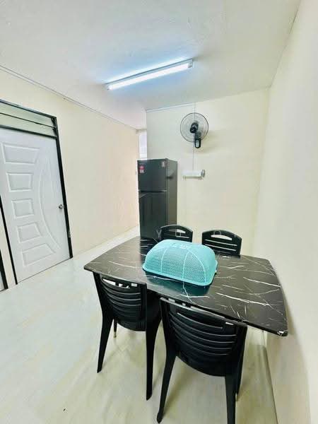 Flat for Rent at Desa Mentari PJS 2 - Erin Yusof - Dining Room - PropertyGuru.com.my