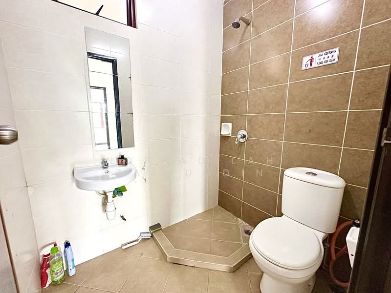 Apartment for Sale at Desa Idaman Residences - NORFADILAH ZAINUDDIN - Bathroom - PropertyGuru.com.my