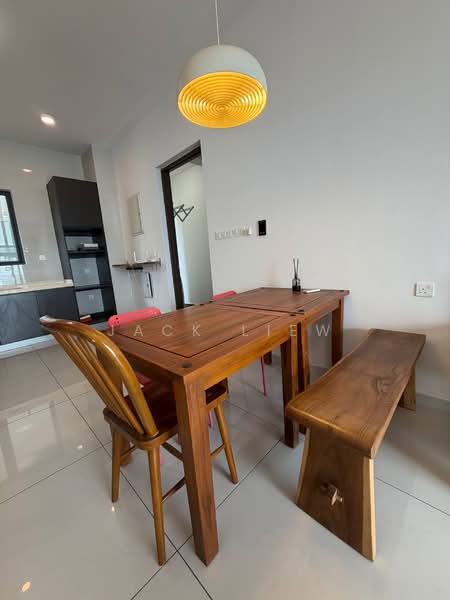 Bay Laurel @ Country Garden Danga Bay untuk Untuk Dijual - RM 699,999, Mac 2026 - Dining Room - PropertyGuru.com.my