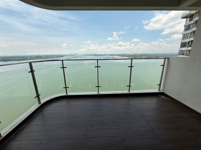 Bay Laurel @ Country Garden Danga Bay untuk Untuk Dijual - RM 699,999, Mac 2026 - Balcony - PropertyGuru.com.my