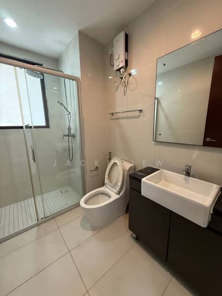 Bay Laurel @ Country Garden Danga Bay untuk Untuk Dijual - RM 699,999, Mac 2026 - Bathroom - PropertyGuru.com.my