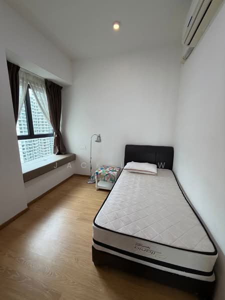 Bay Laurel @ Country Garden Danga Bay untuk Untuk Dijual - RM 699,999, Mac 2026 - Bedroom - PropertyGuru.com.my