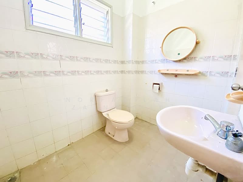 2-storey Terraced House for Sale in Petaling Jaya (Selangor) - NORFADILAH ZAINUDDIN - Bathroom - PropertyGuru.com.my