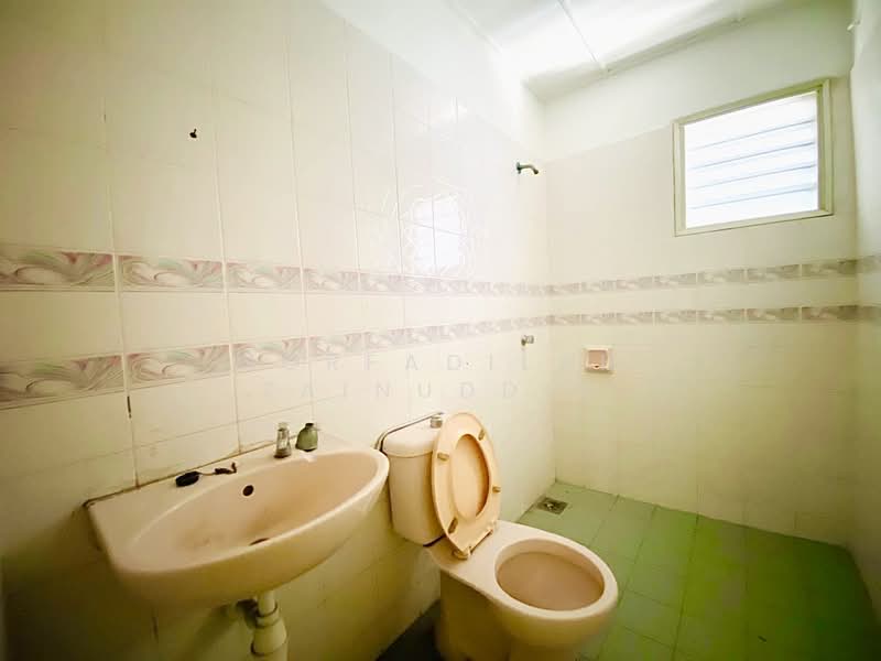 2-storey Terraced House for Sale in Petaling Jaya (Selangor) - NORFADILAH ZAINUDDIN - Bathroom - PropertyGuru.com.my