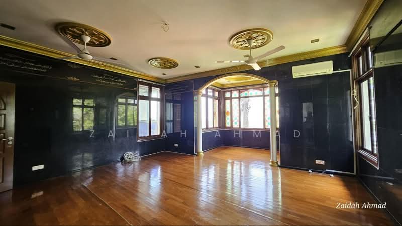 Bungalow for Sale in KL City Centre (Kuala Lumpur) - Zaidah Ahmad - Living Room - PropertyGuru.com.my