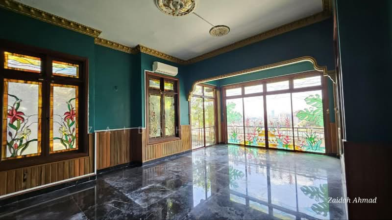 Bungalow for Sale in KL City Centre (Kuala Lumpur) - Zaidah Ahmad - Living Room - PropertyGuru.com.my