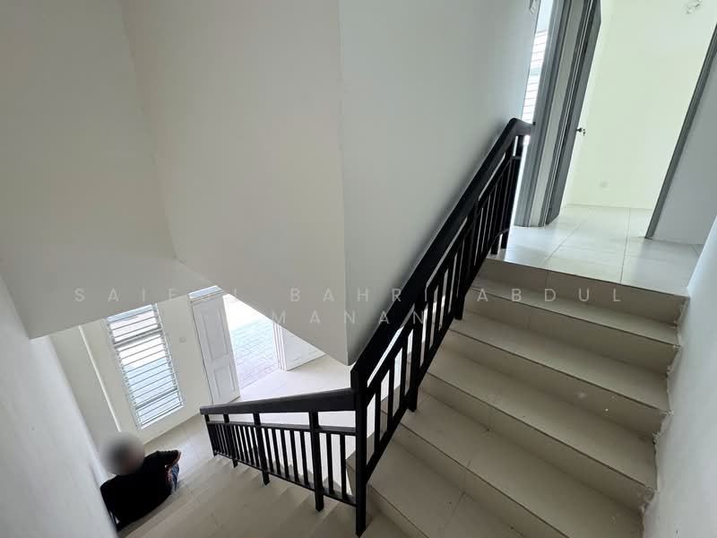 Semi-Detached House for Sale in Bandar Saujana Putra (Tanjong Duabelas) - Saiful Bahri Abdul Manan - Interior - PropertyGuru.com.my