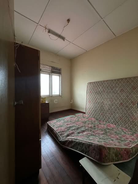 Semi-Detached House for Sale in Jalan Nanas Barat (Kuching) - KC Jee - Bedroom - PropertyGuru.com.my