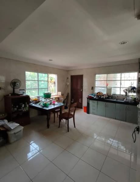 Semi-Detached House for Sale in Kuching (Sarawak) - KC Jee - Kitchen - PropertyGuru.com.my