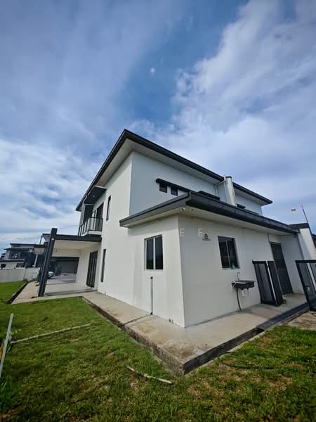 Semi-Detached House for Sale in Kuching (Sarawak) - KC Jee - Exterior - PropertyGuru.com.my