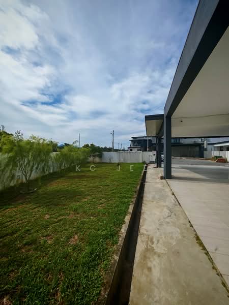 Semi-Detached House for Sale in Kuching (Sarawak) - KC Jee - Exterior - PropertyGuru.com.my