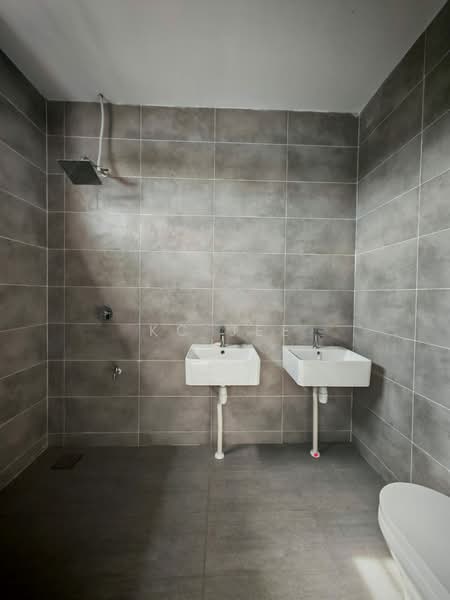 Semi-Detached House for Sale in Kuching (Sarawak) - KC Jee - Bathroom - PropertyGuru.com.my