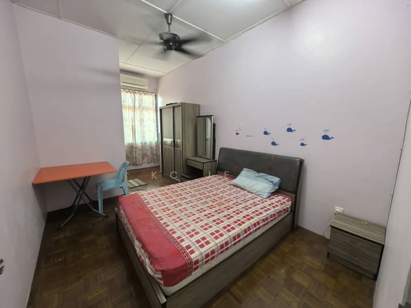 2-storey Terraced House for Sale in Kuching (Sarawak) - KC Jee - Bedroom - PropertyGuru.com.my