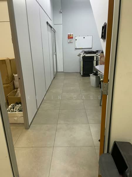 Shop / Office for Sale in Taman Connaught (Cheras) - Kevin Dass - Corridor - PropertyGuru.com.my