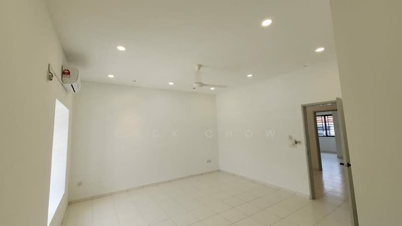2-storey Terraced House for Sale in Taman Setia Indah (Tebrau) - Zack Chow - Living Room - PropertyGuru.com.my