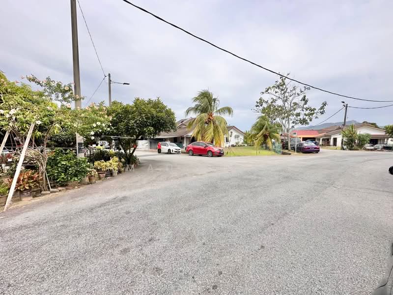 1-storey Terraced House for Sale in Sepang (Selangor) - Ahmad Fadlee - PropertyGuru.com.my