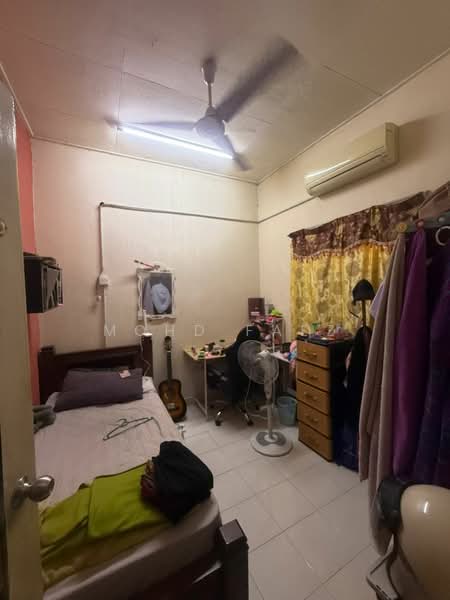 1-storey Terraced House for Sale in Taman Sierra Perdana (Masai) - Mohd Faez - Bedroom - PropertyGuru.com.my