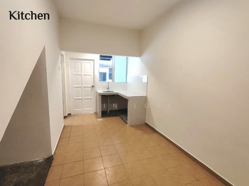 2-storey Terraced House for Sale in Taman Sri Buloh (Sungai Buloh) - Kevin Loke - Kitchen - PropertyGuru.com.my