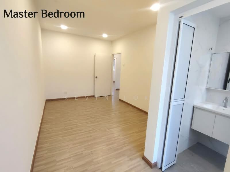 2-storey Terraced House for Sale in Taman Sri Buloh (Sungai Buloh) - Kevin Loke - Master Bedroom - PropertyGuru.com.my