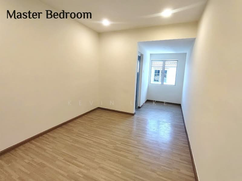 2-storey Terraced House for Sale in Taman Sri Buloh (Sungai Buloh) - Kevin Loke - Master Bedroom - PropertyGuru.com.my