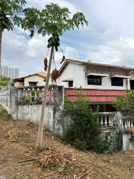 Semi-Detached House for Sale in Taman Brown (Gelugor) - Fanny Wong - Exterior - PropertyGuru.com.my