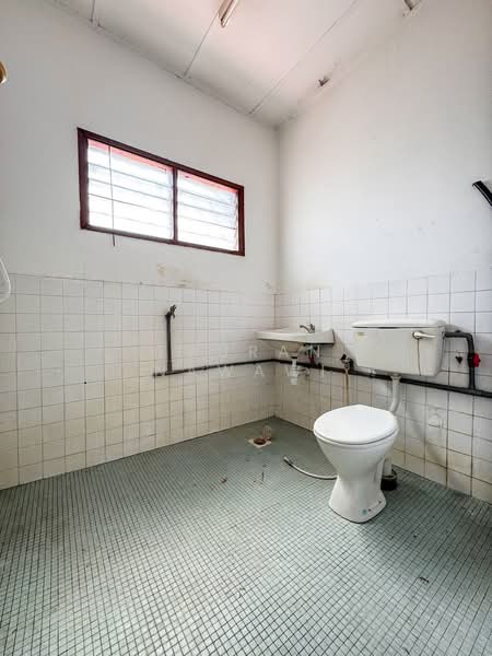 2-storey Terraced House for Sale in Seri Kembangan (Selangor) - Fauran Nawawi - PropertyGuru.com.my