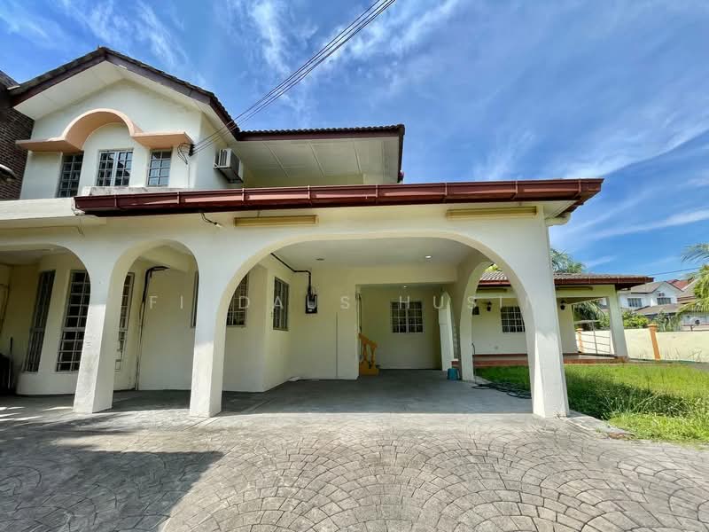 Semi-Detached House for Sale in Seksyen 9 (Shah Alam) - Firdaus Husin - Exterior - PropertyGuru.com.my