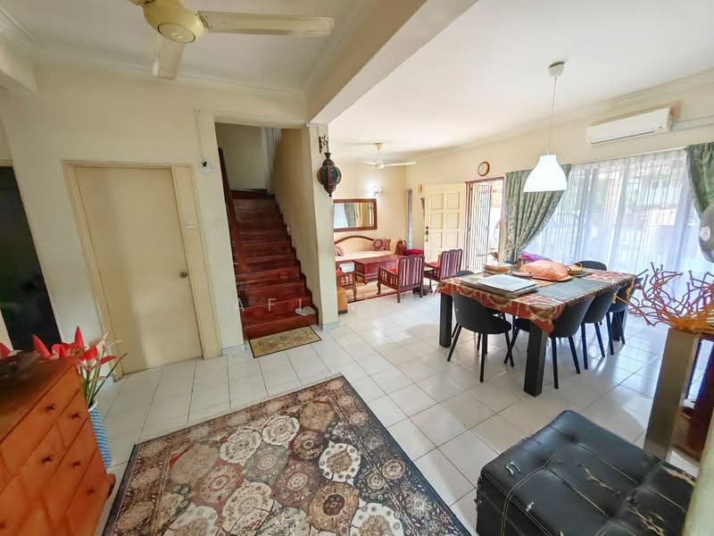 2-storey Terraced House for Sale in Taman Setiawangsa (Setiawangsa) - Afiqah . - Living Room - PropertyGuru.com.my