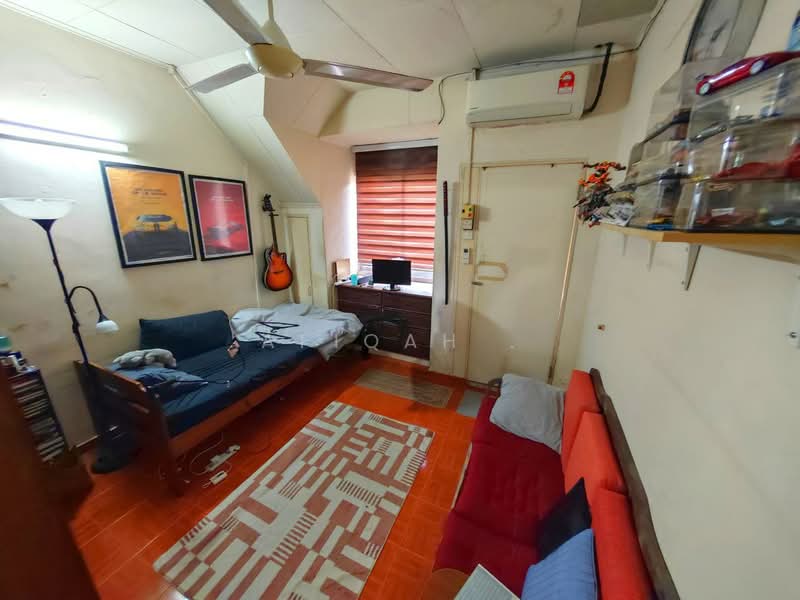 2-storey Terraced House for Sale in Taman Setiawangsa (Setiawangsa) - Afiqah . - Bedroom - PropertyGuru.com.my