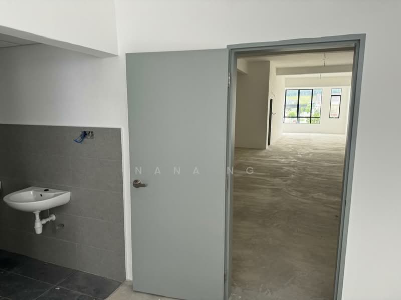 Shop / Office for Rent in Austin Crest (Johor Bahru) - Nana Ng - Interior - PropertyGuru.com.my
